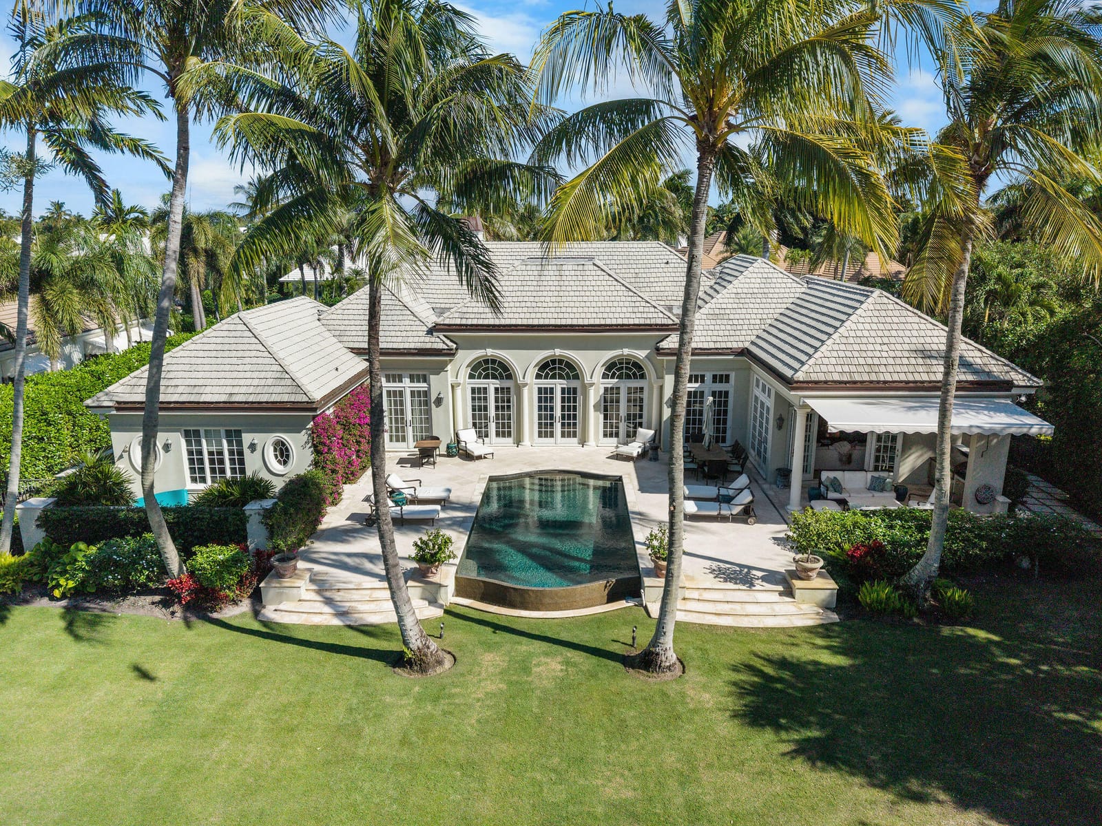 1155 Lake House Drive — photo 6