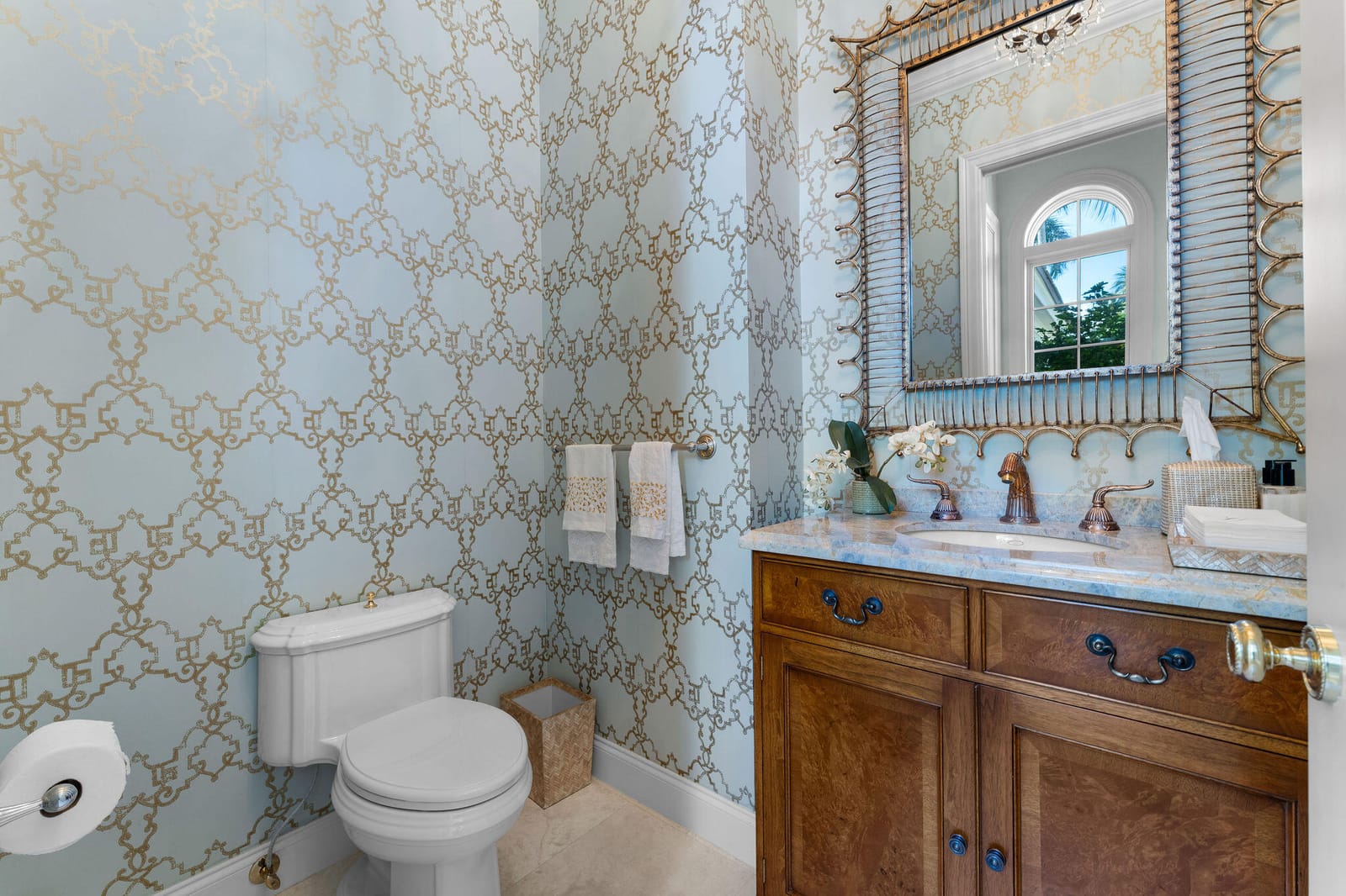 1155 Lake House Drive — photo 8