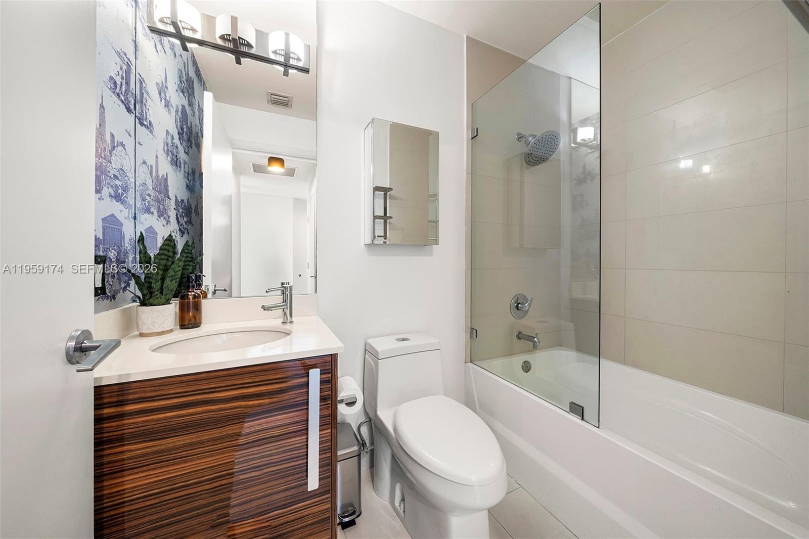 2020 N Bayshore Drive 2908, Miami, FL 33137 photo 16