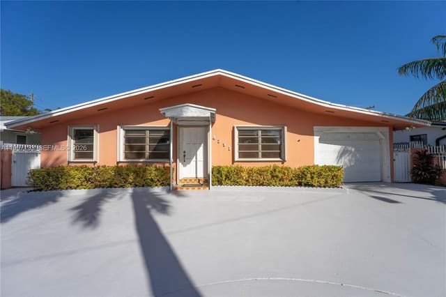 4381 SW 5th Terrace, sold in Roosevelt Heights Addn, Miami, FL