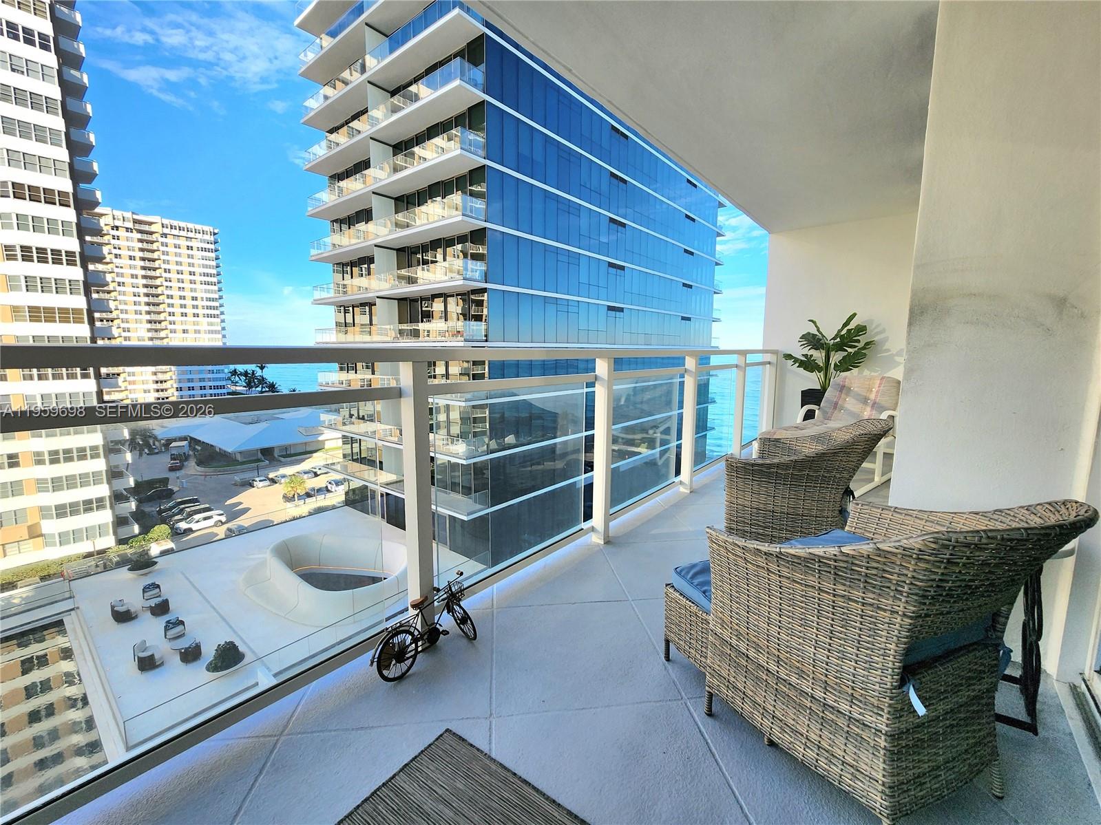 2030 S Ocean Drive 823 — photo 7