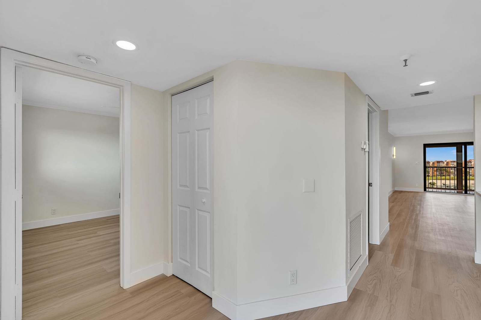 7076 Huntington Lane 803, Delray Beach, FL 33446 photo 9