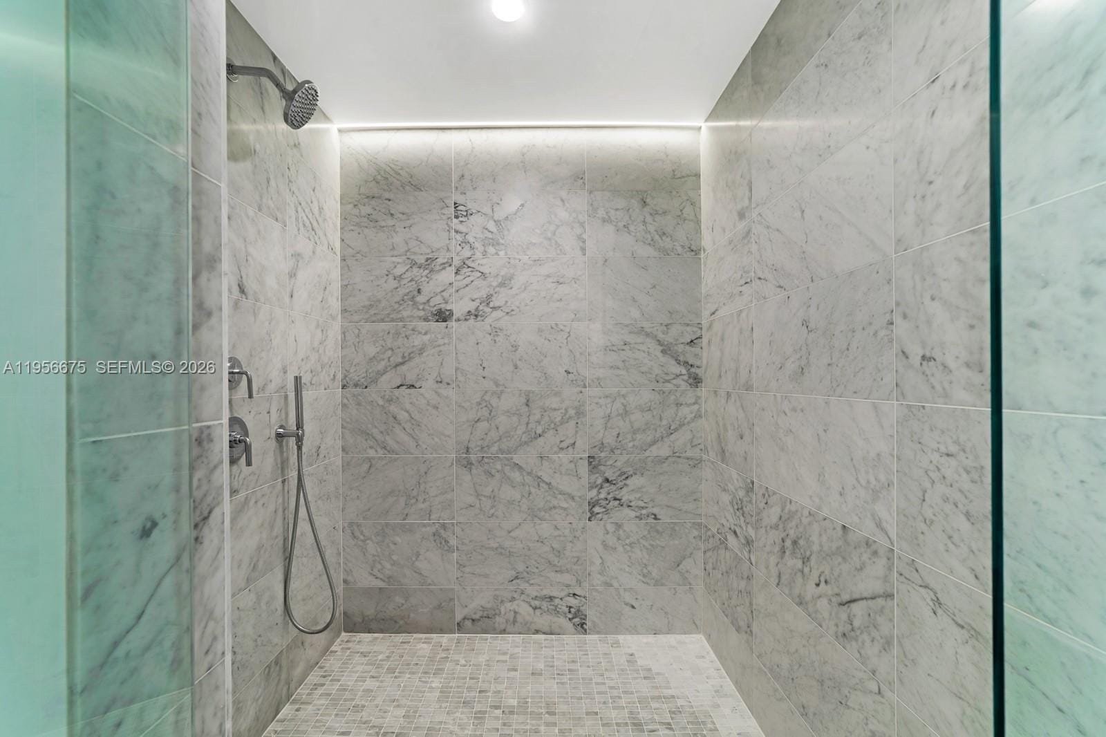 9221 E Bay Harbor Drive 412 — photo 11