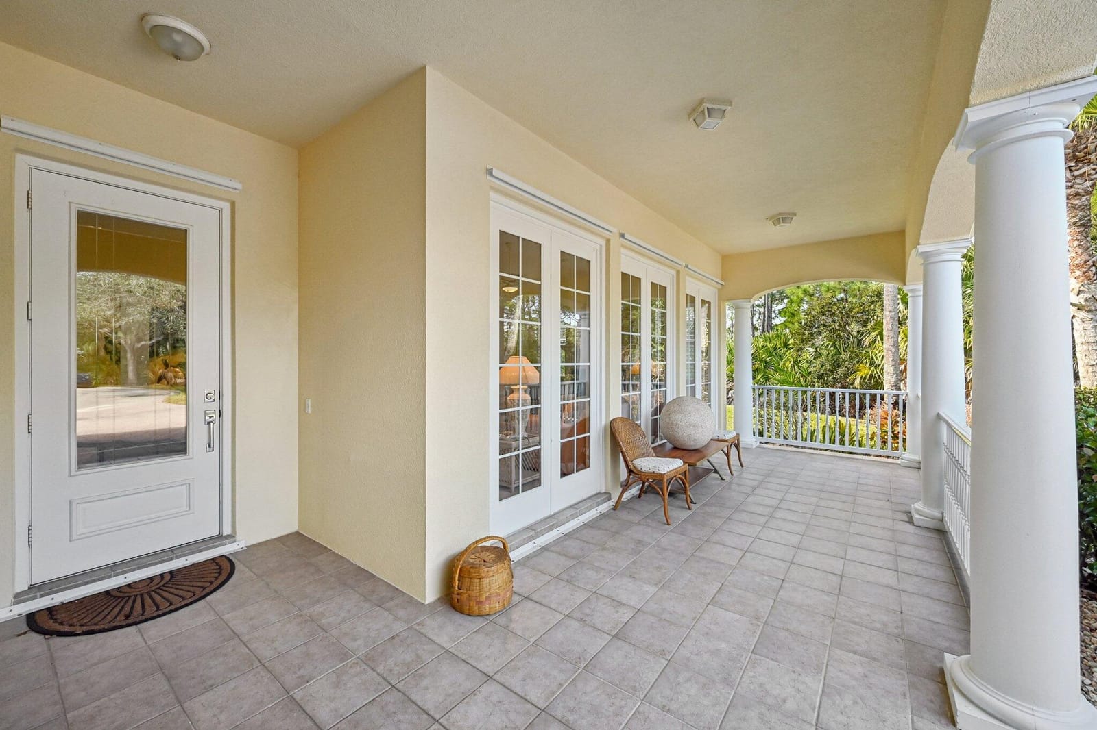 8693 SE Nicolete Lane — photo 4