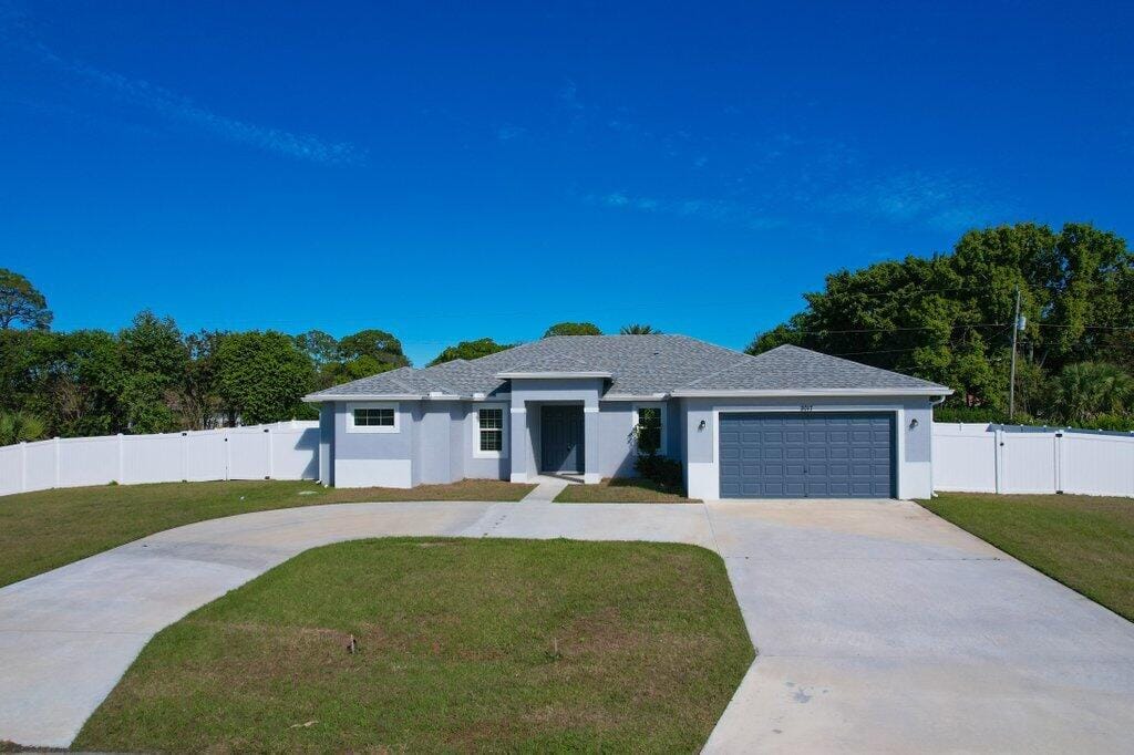 2017 SW Justison Avenue, Port St. Lucie, FL 34953 photo 2