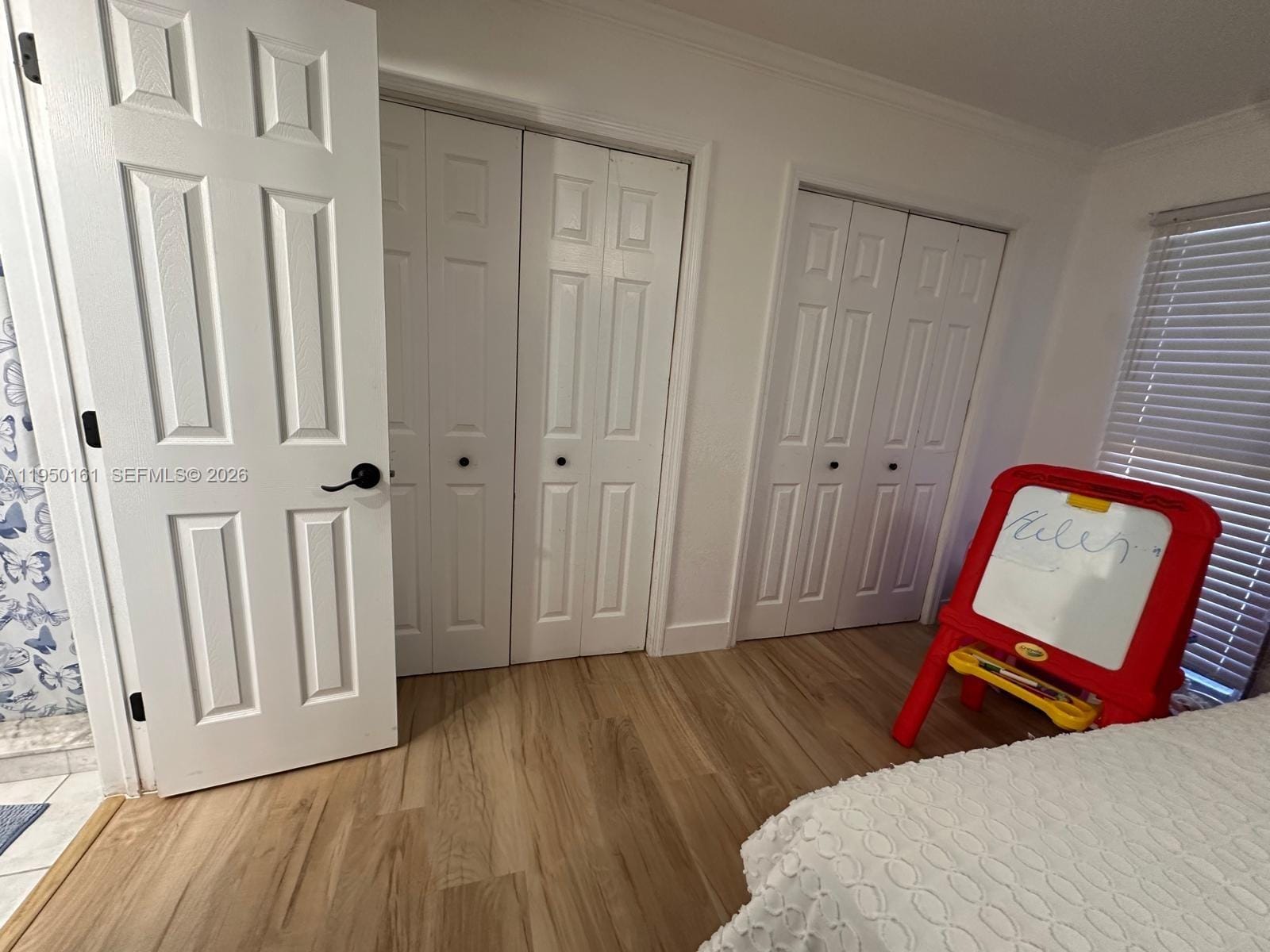 6370 Royal Woods Drive — photo 2