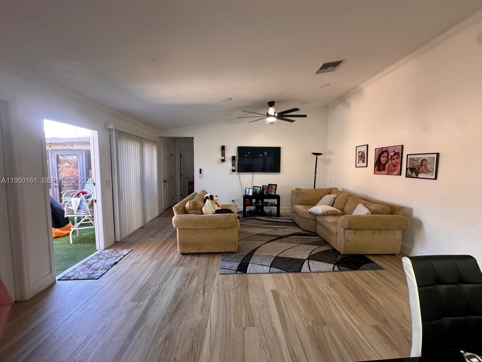 6370 Royal Woods Drive — photo 8