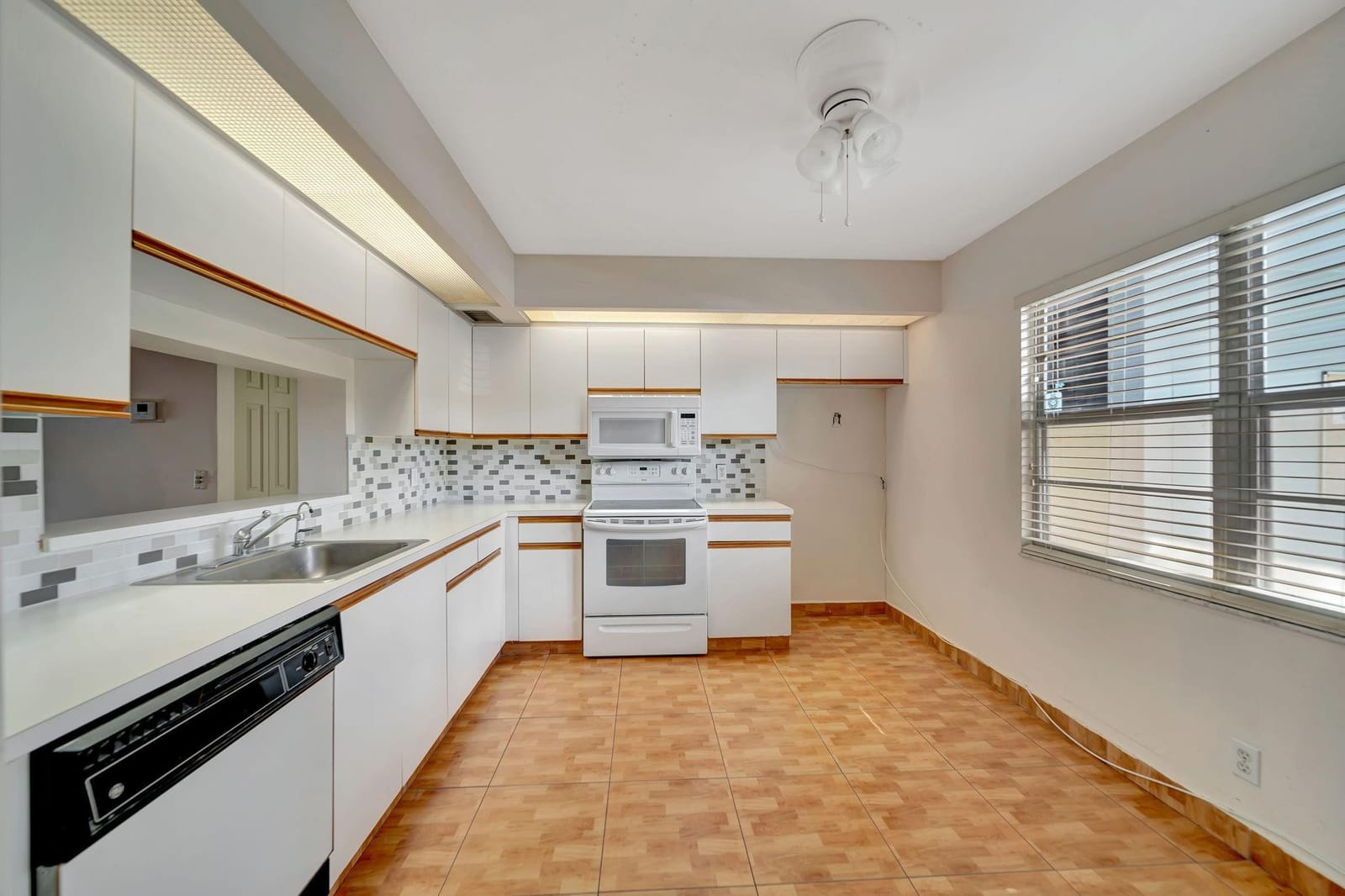 12701 SW 14th Street 106-J, Pembroke Pines, FL 33027 photo 14