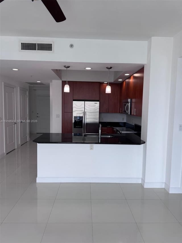 315 NE 3rd Avenue 1905, Fort Lauderdale, FL 33301