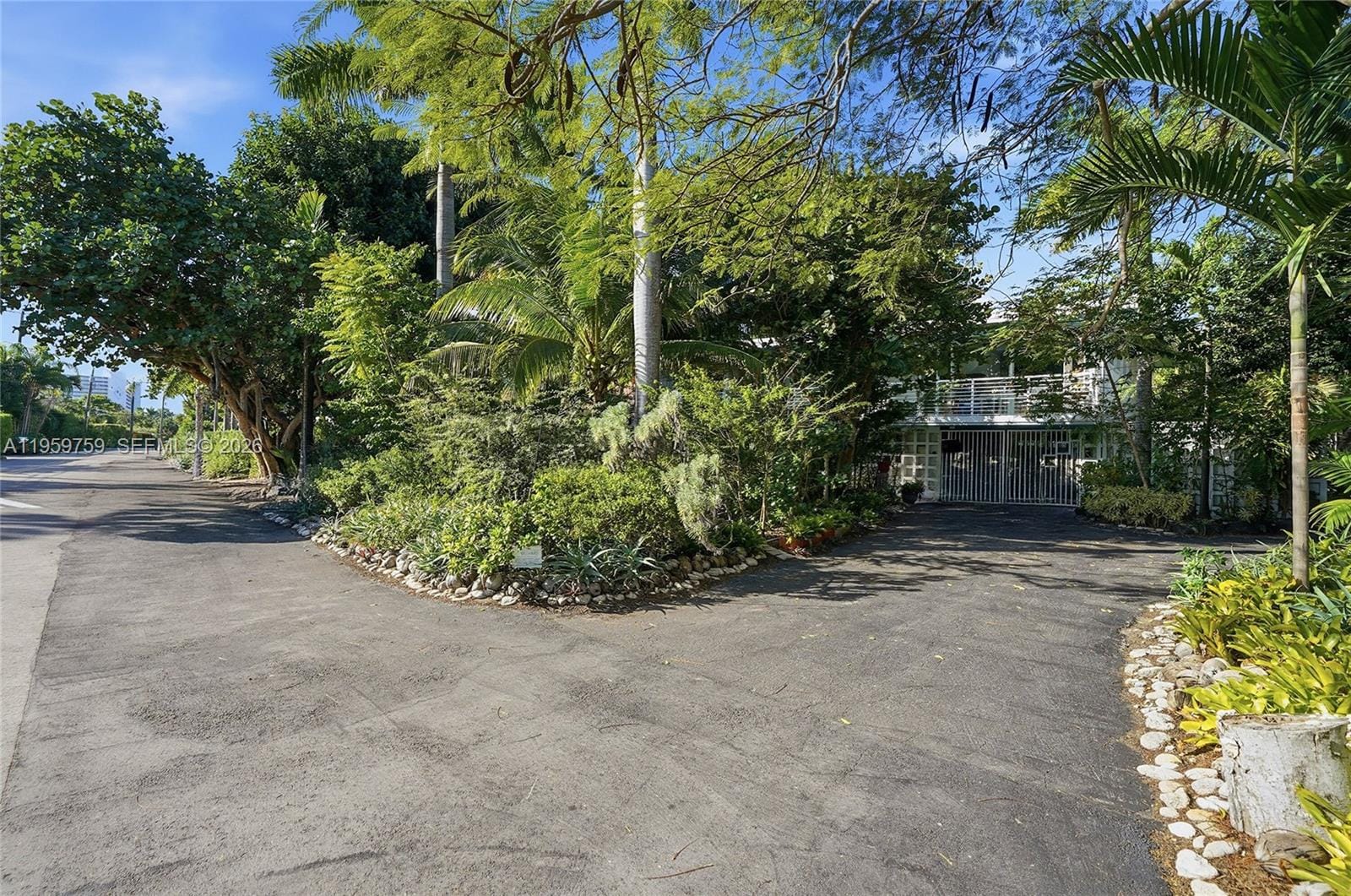 5 bedroom home for sale at 1511 Ocean, Fort Lauderdale, FL 33316 — $2,095,000