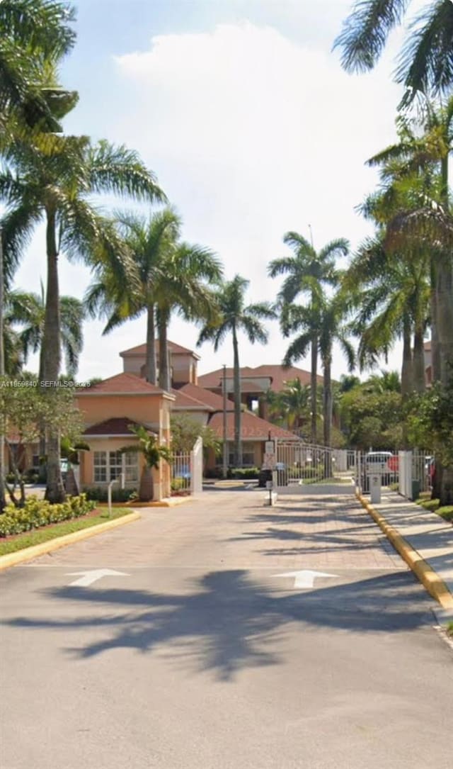 6976 SW 39th Street G106, sold in Courtyards At Davie Condo, Davie, FL