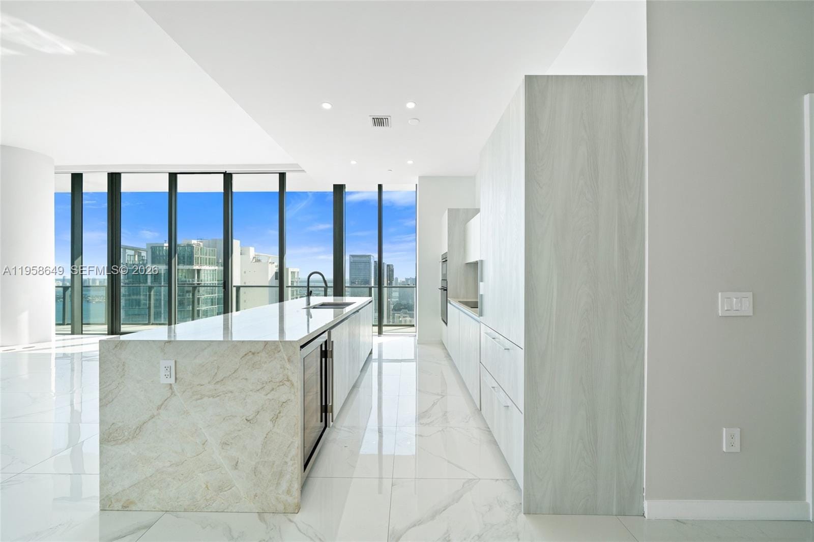480 NE 31st Street PH5101 — photo 10