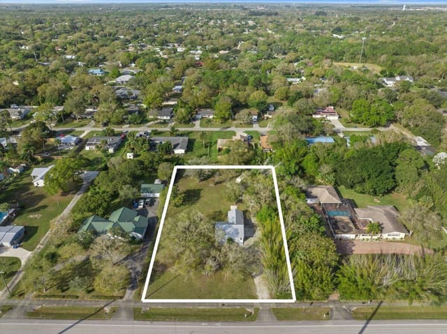 925 27th Avenue, sold in Braschs Green Acres, Vero Beach, FL