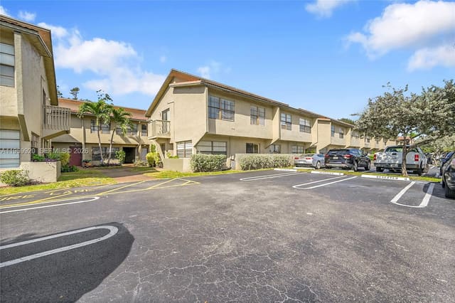 2532 Coral Springs Drive 2532, Coral Springs, FL 33065