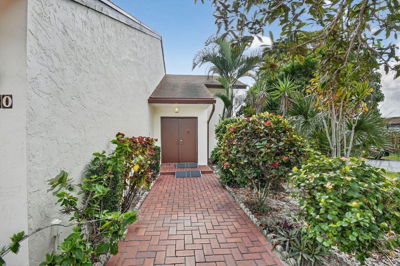 6730 Starkeys Place — photo 2