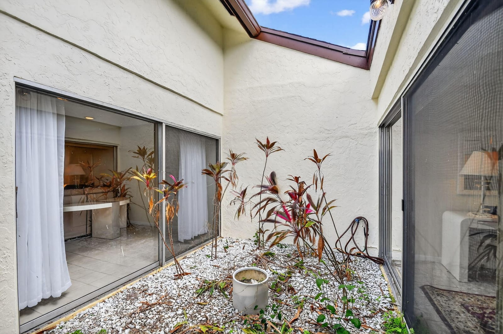 6730 Starkeys Place — photo 8