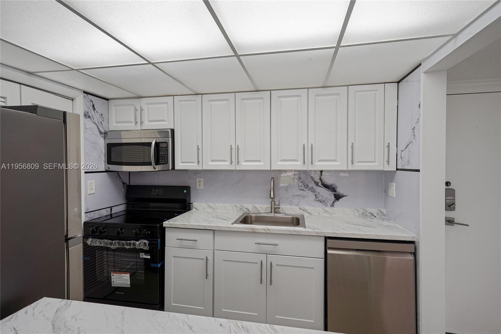 200 Lakeview Drive 101, Weston, FL 33326 photo 13