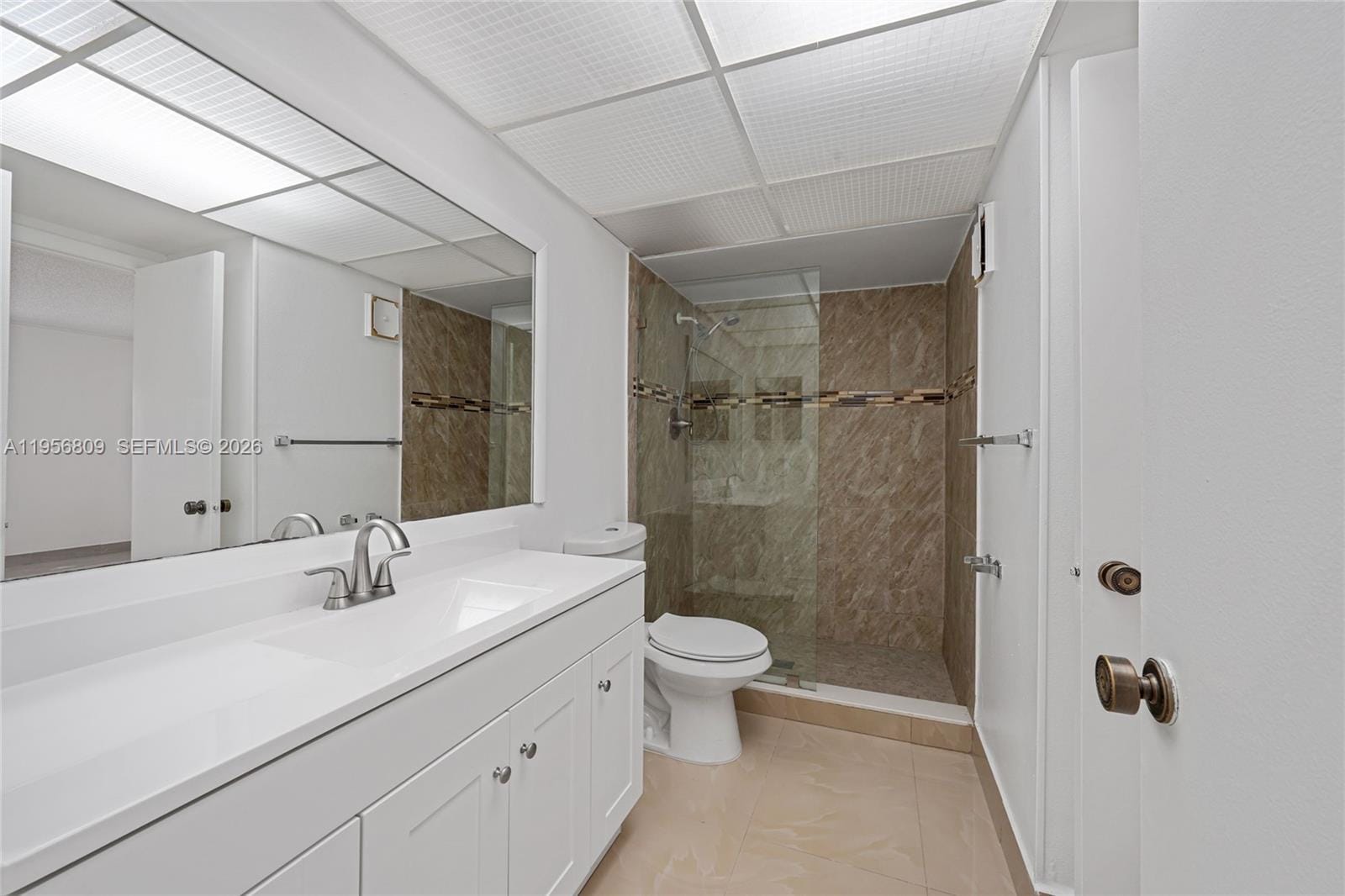 200 Lakeview Drive 101, Weston, FL 33326 photo 17