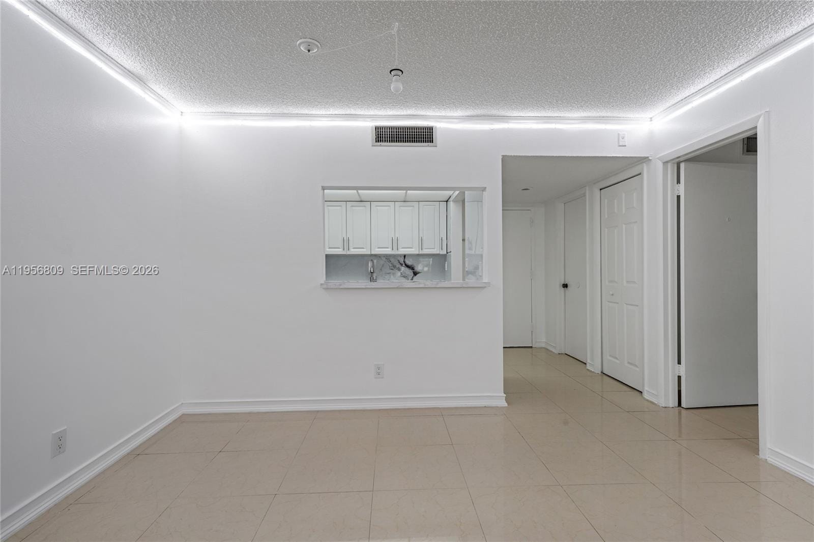200 Lakeview Drive 101, Weston, FL 33326 photo 21