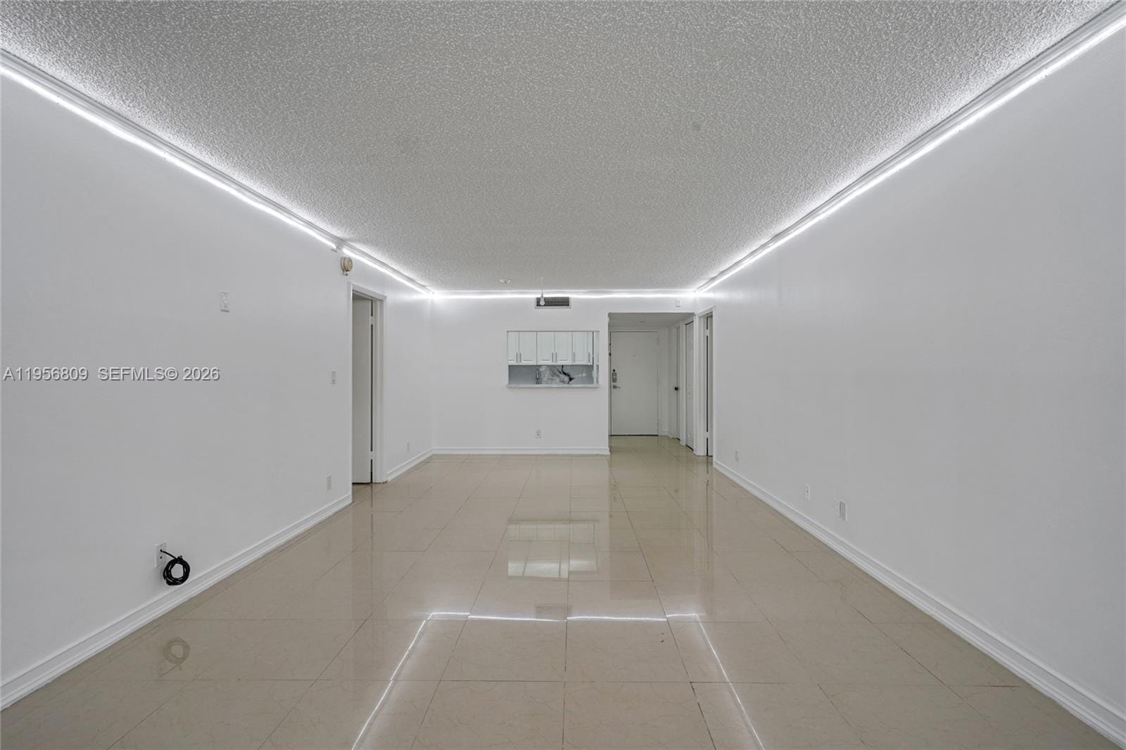 200 Lakeview Drive 101, Weston, FL 33326 photo 22