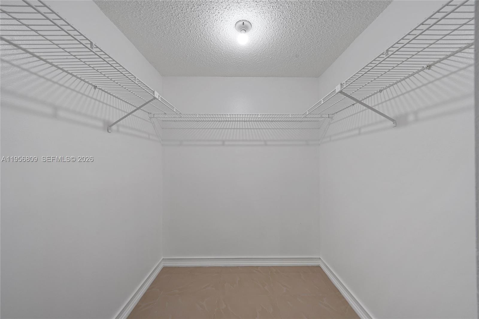 200 Lakeview Drive 101, Weston, FL 33326 photo 28