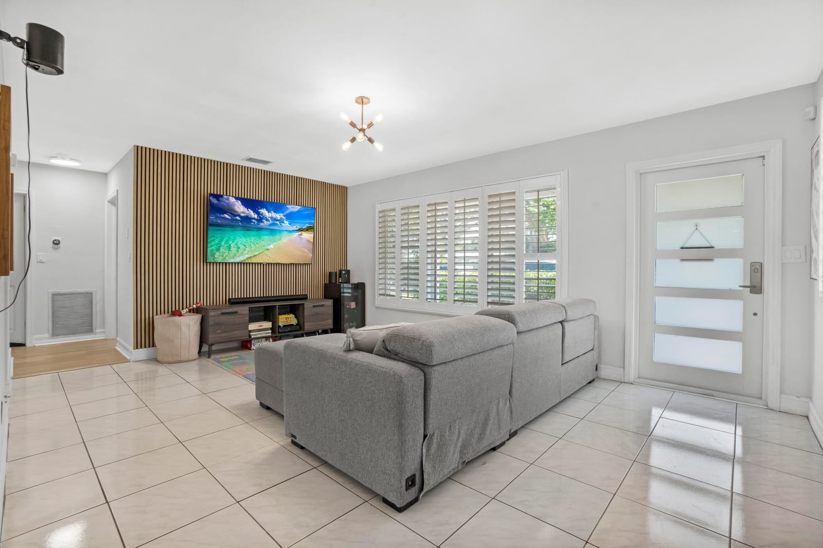351 NE 28th Road, Boca Raton, FL 33431 photo 2