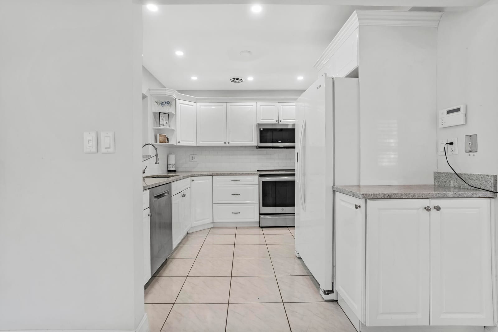 351 NE 28th Road, Boca Raton, FL 33431 photo 5