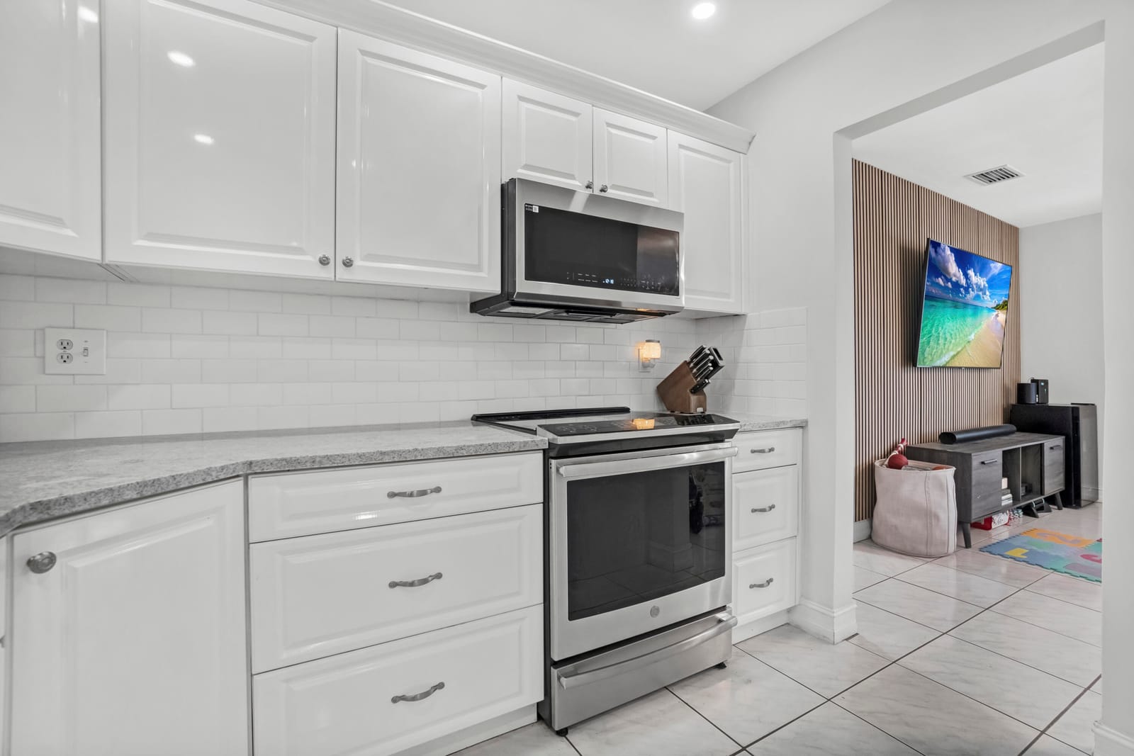351 NE 28th Road, Boca Raton, FL 33431 photo 7