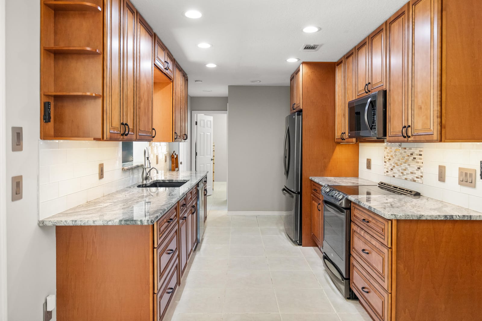 1155 SW Hutchins Street — photo 12