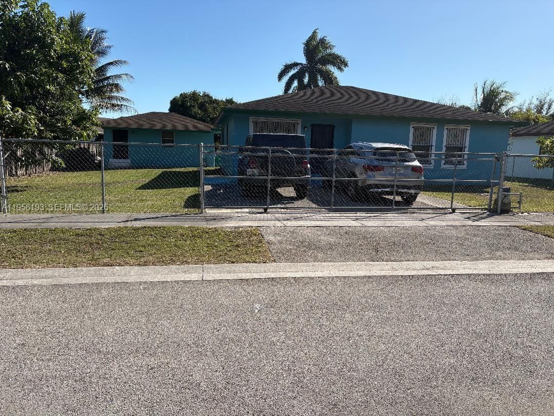 416 NW 9th Place, Florida City, FL 33034