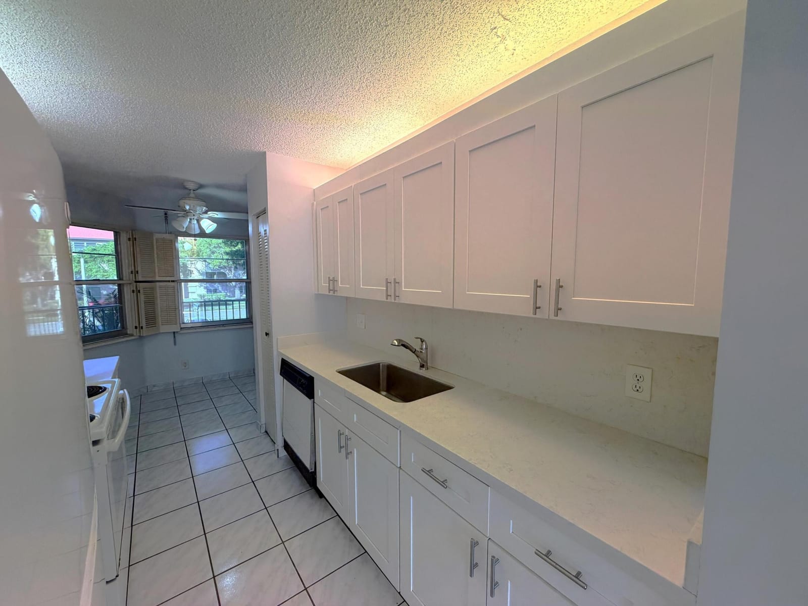 1200 SW 130th Avenue 210-G — photo 2