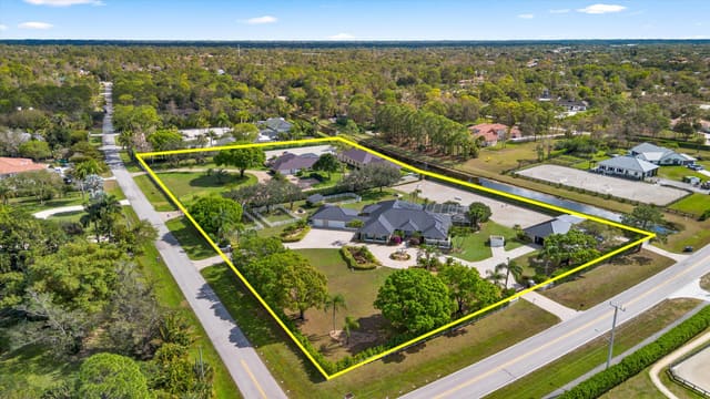 14868 Paddock Drive, Wellington, FL 33414
