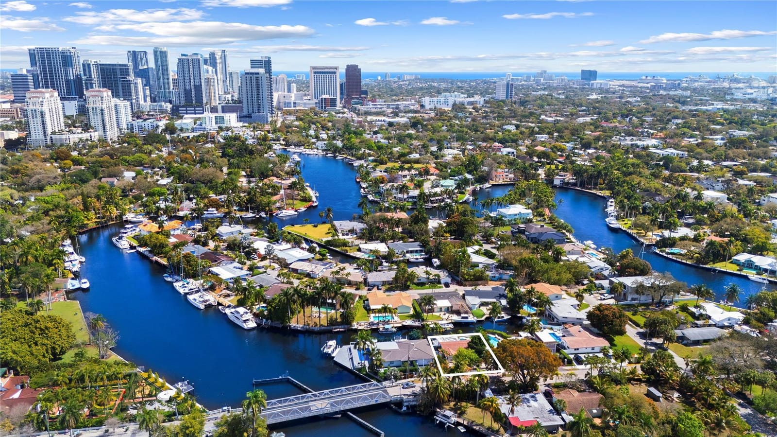 530 SW 11th Avenue, Fort Lauderdale, FL 33312