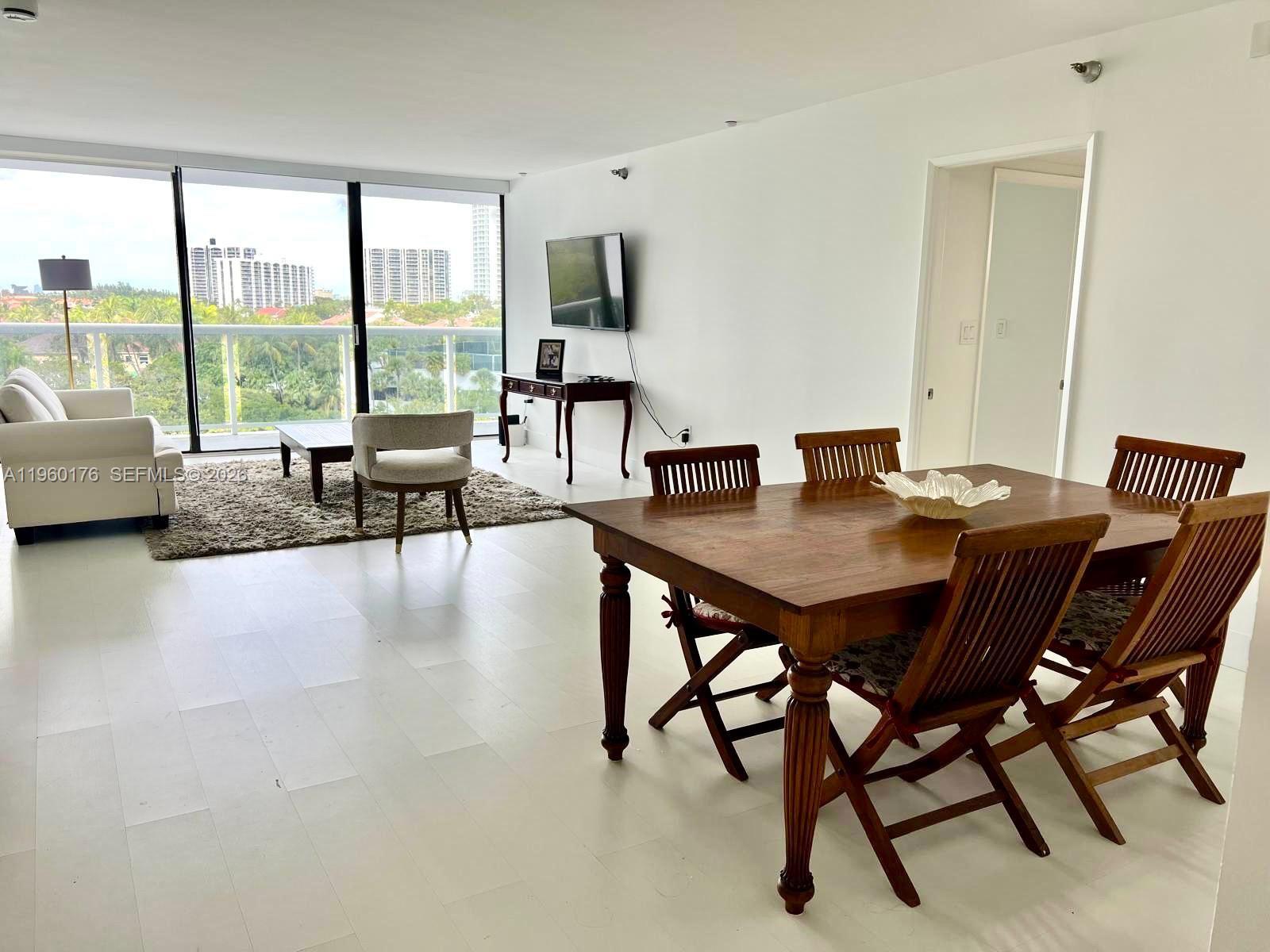 20515 E Country Club Drive 649, Aventura, FL 33180, Aventura