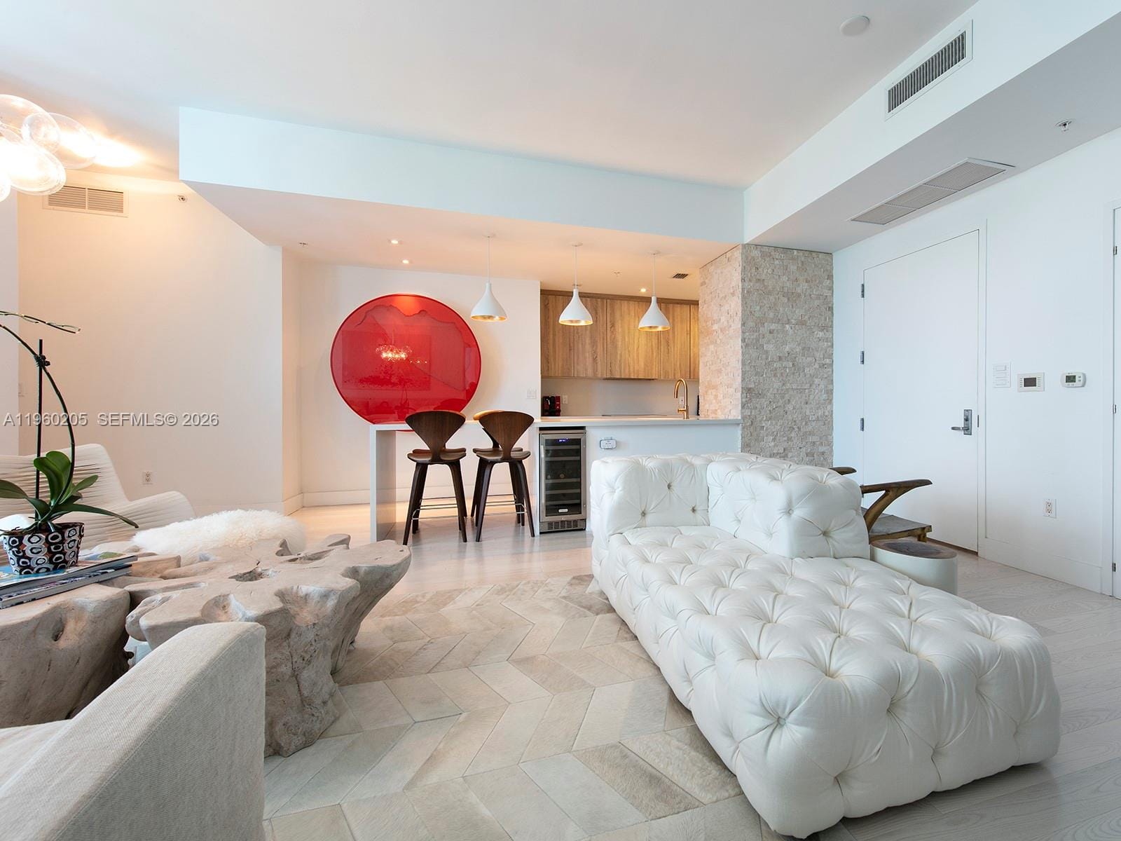 50 S Pointe Drive 707 — photo 4