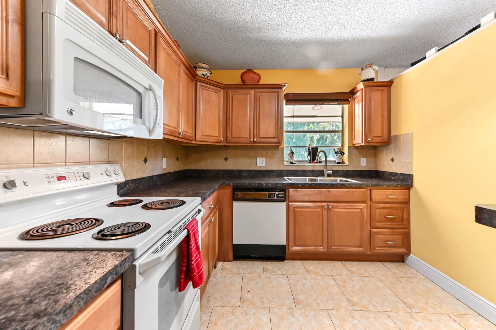 6257 NW 1st Street, Margate, FL 33063 photo 11