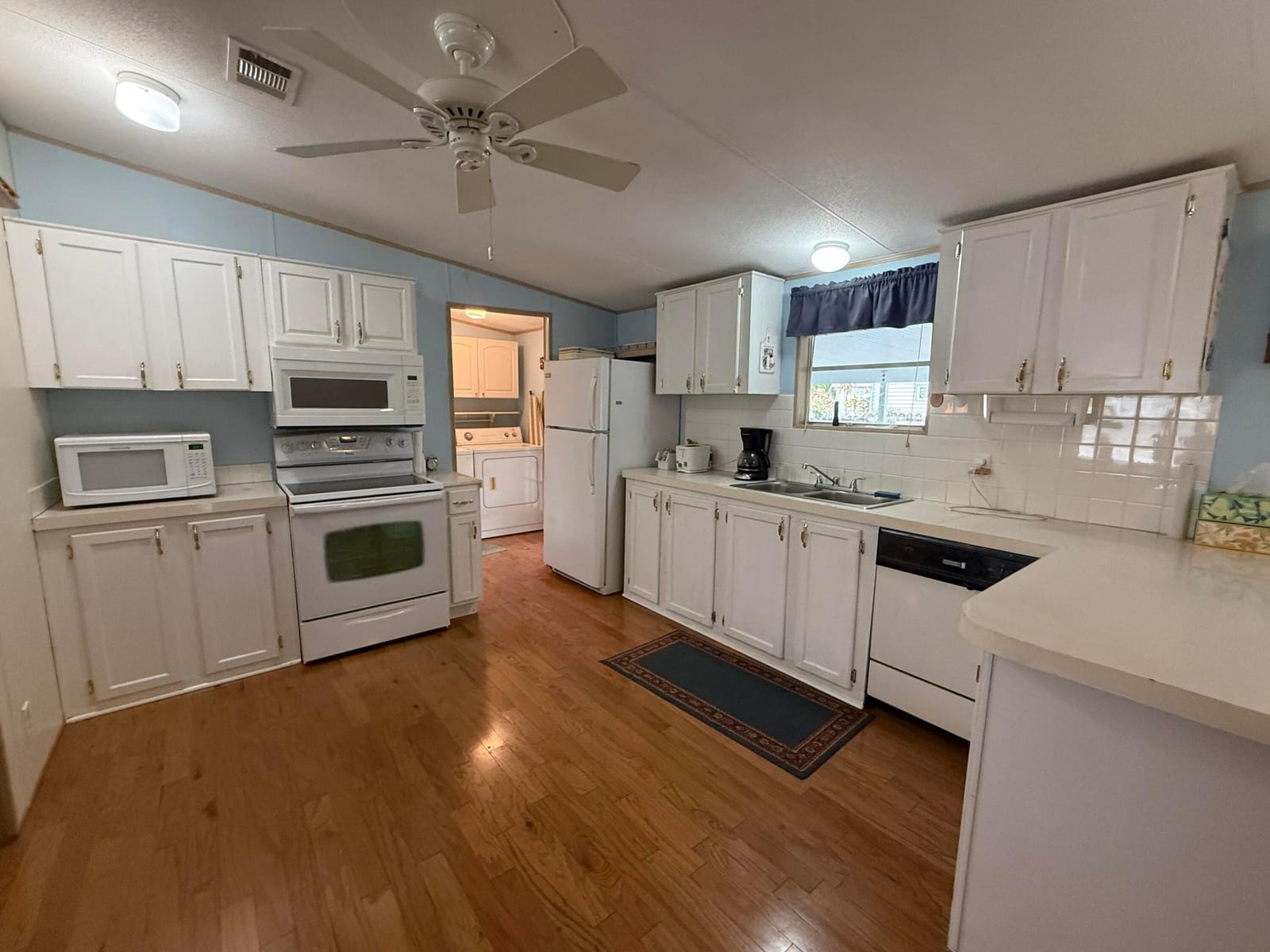 8508 SE Swan Avenue, Hobe Sound, FL 33455 photo 17