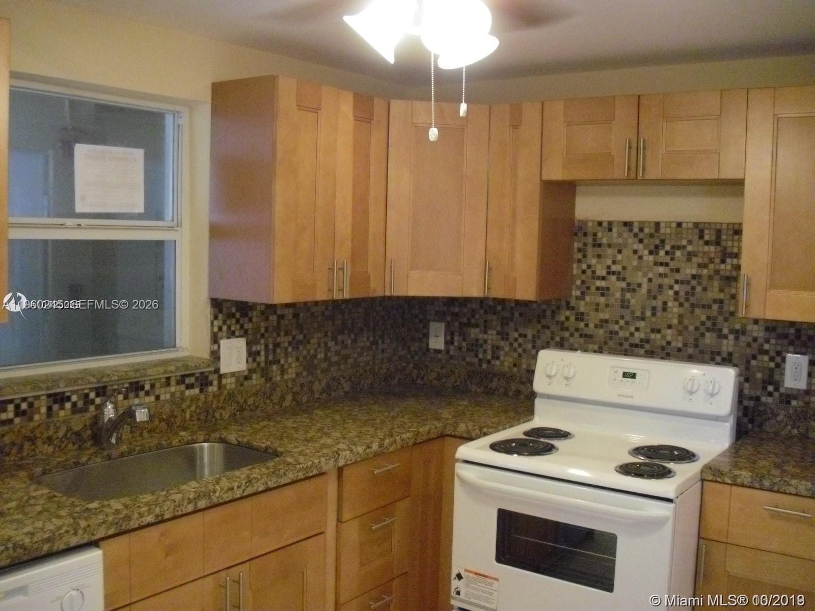 121 Golden Isles Drive 407 — photo 11
