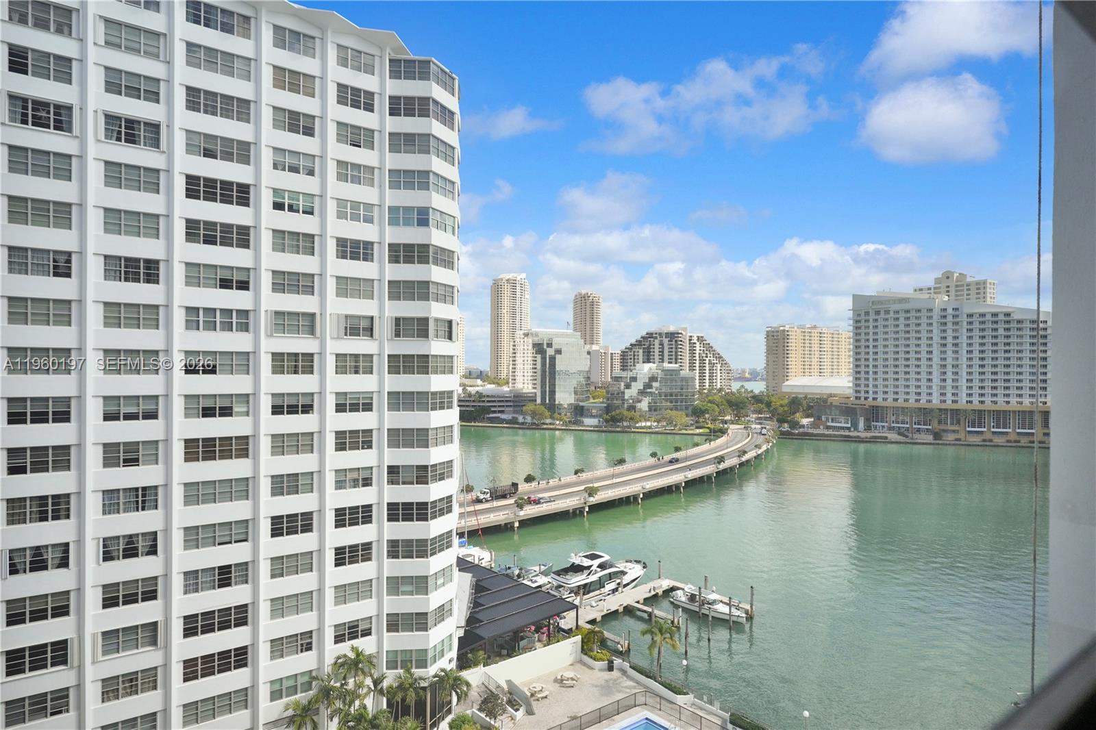 905 Brickell Bay Drive 1121, Miami, FL 33131, Miami