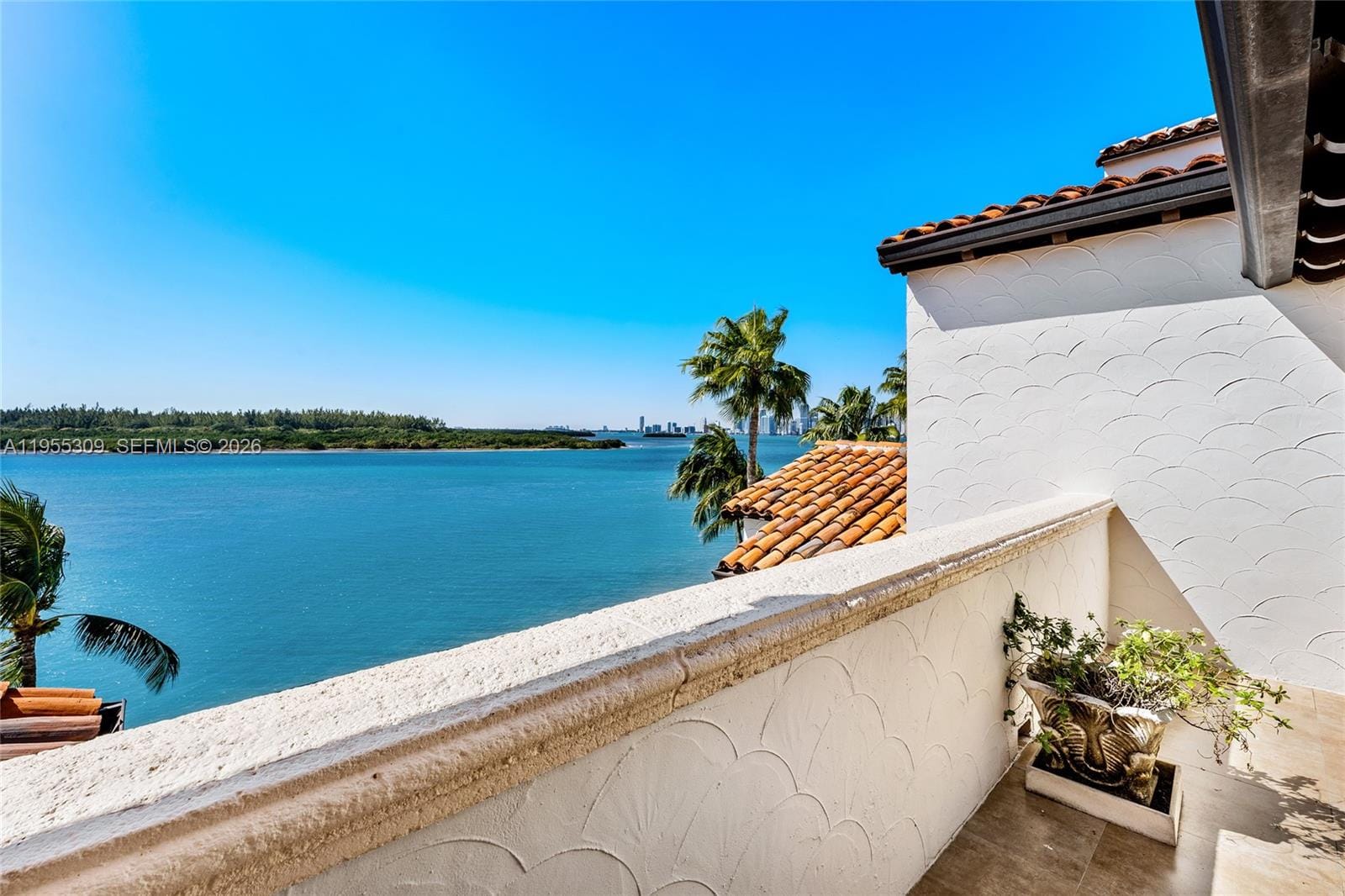2443 Fisher Island Drive 5403, Miami, FL 33109 photo 29