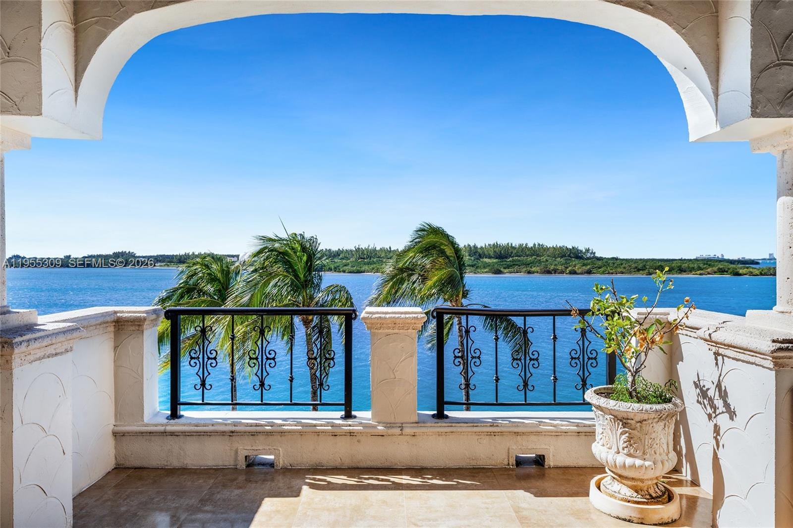 2443 Fisher Island Drive 5403 — photo 8