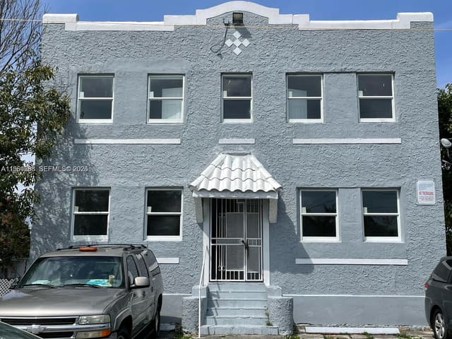 767 NW 35th Street 4, Miami, FL 33127