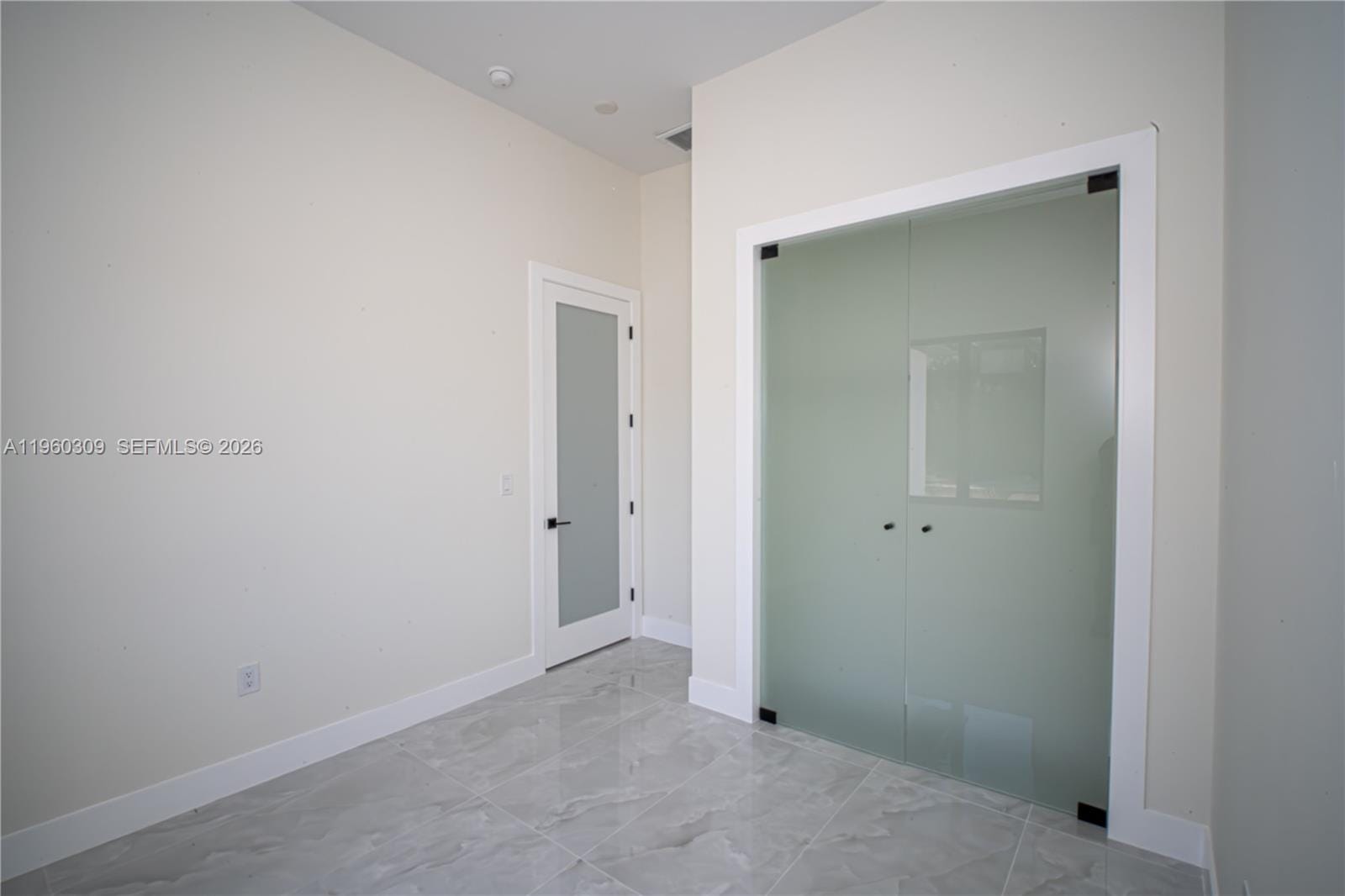 2903 E 17th Street — photo 10
