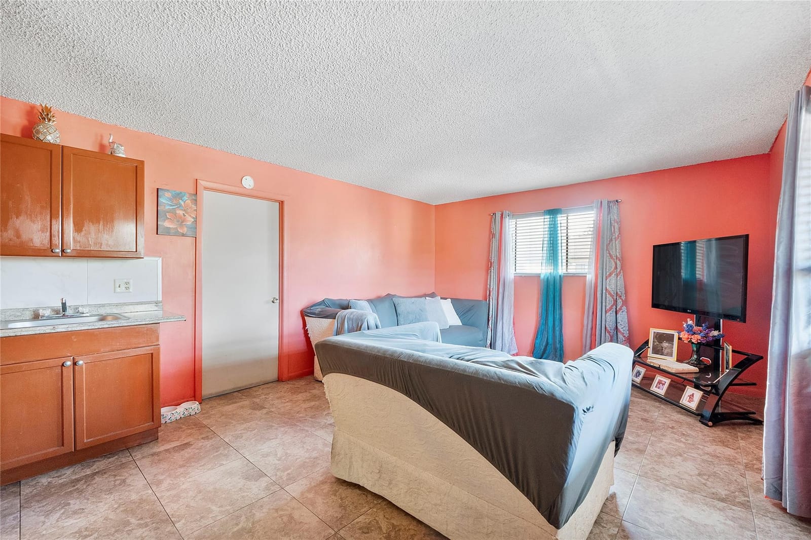 2070 NW 43rd Terrace 6 — photo 7