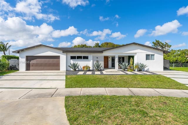 10971 SW 177th Street, sold in Green Hills Sec 2, Miami, FL