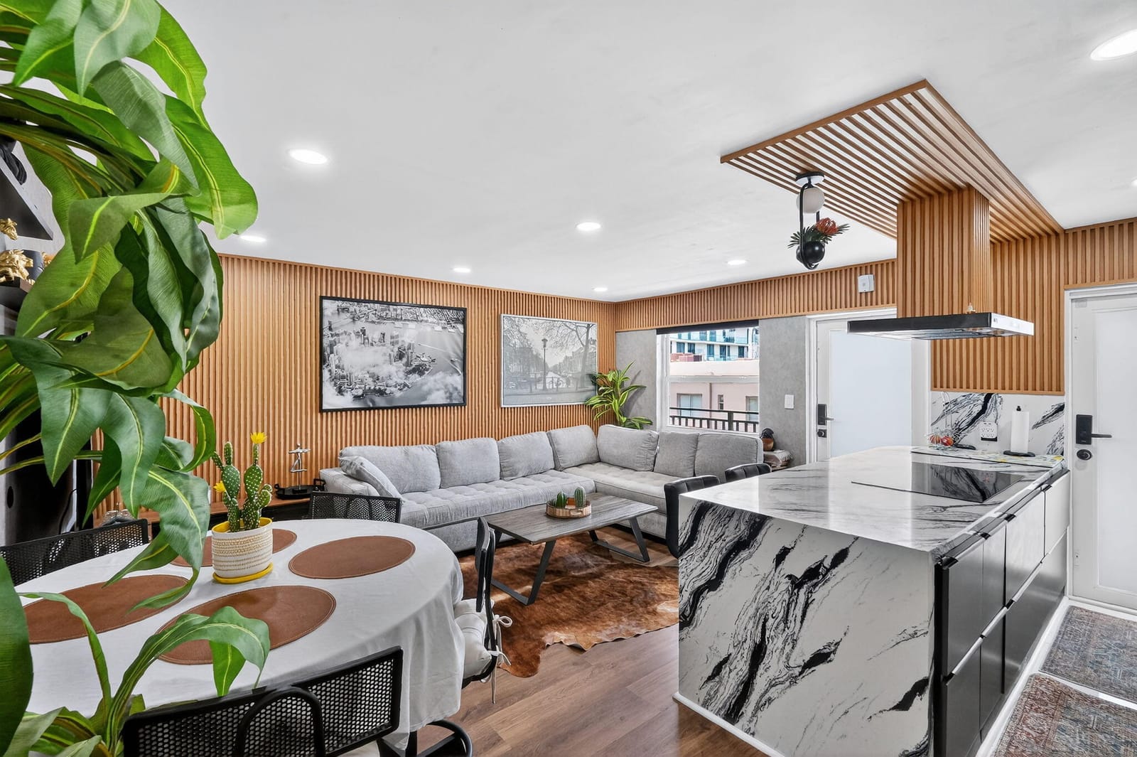 363 Washington Avenue 32, Miami Beach, FL 33139 photo 2