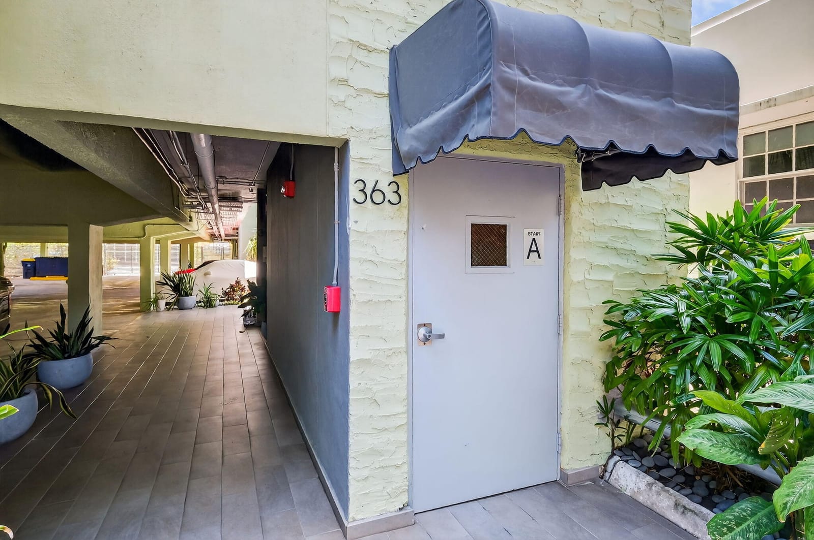 363 Washington Avenue 32, Miami Beach, FL 33139 photo 24