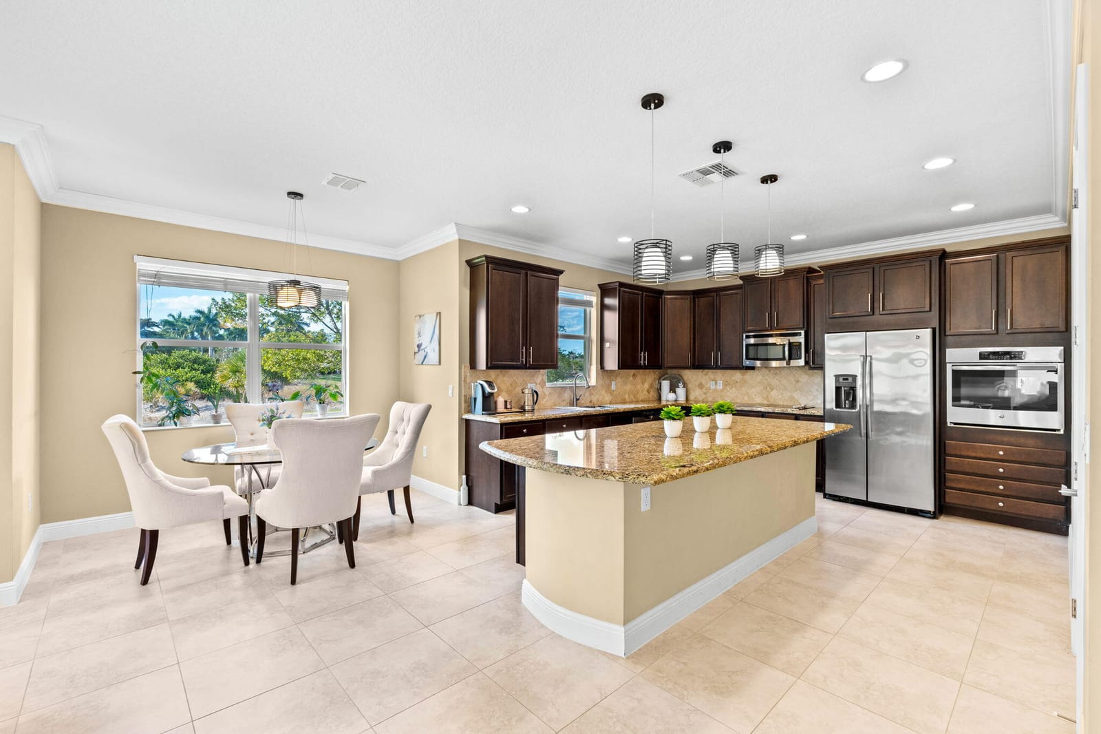 2879 Bellarosa Circle — photo 2