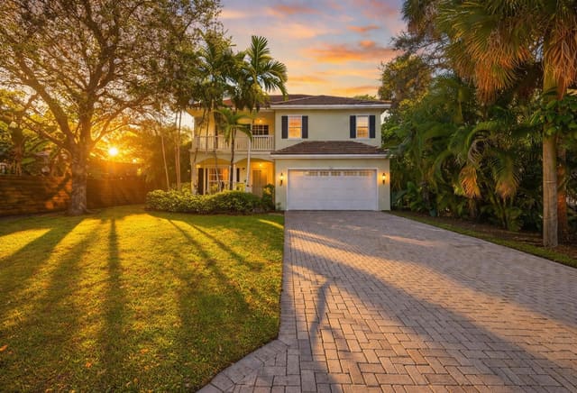 1313 SW 18th Court, sold in River Oaks, Fort Lauderdale, FL