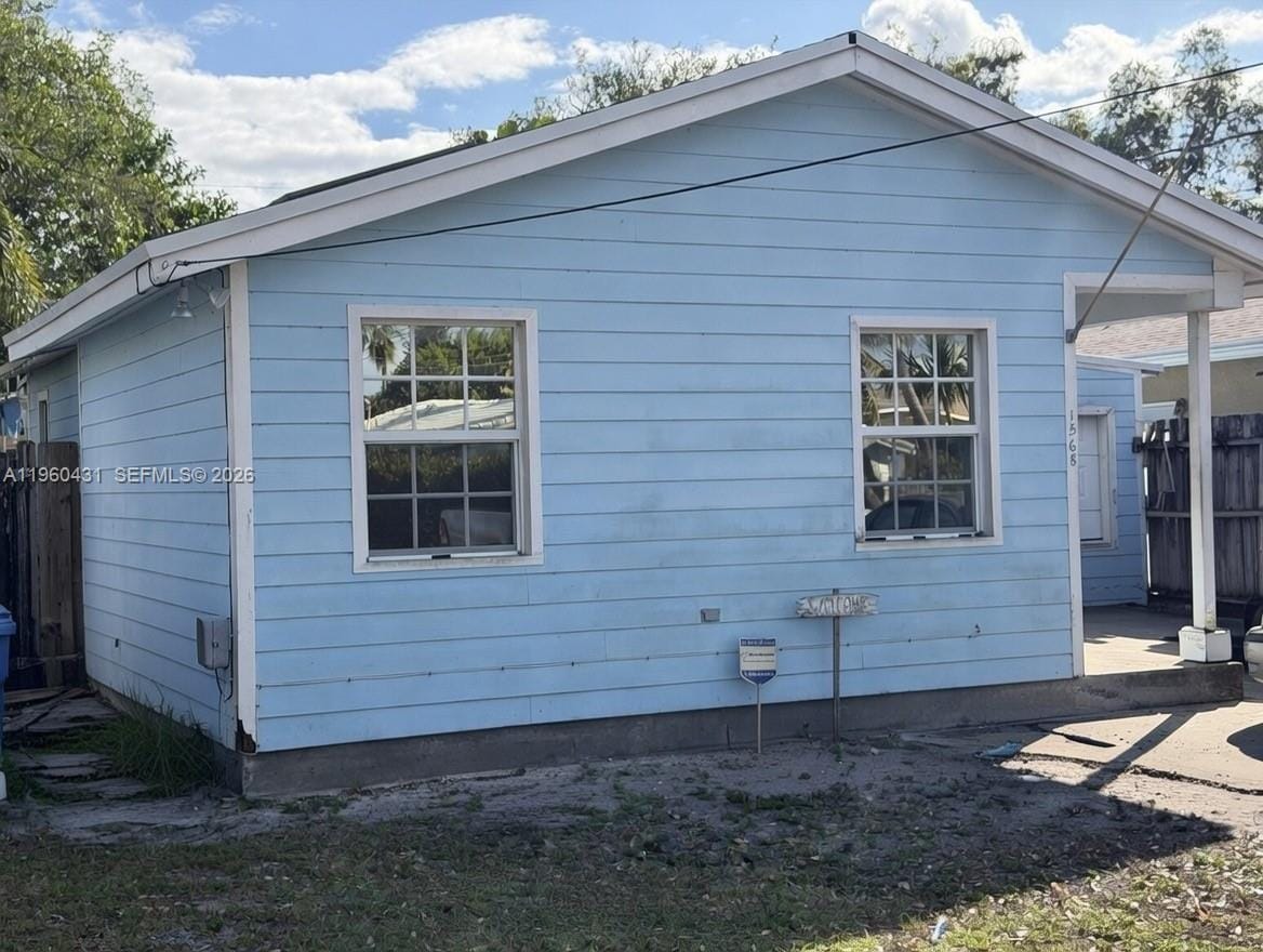 1568 NE 35th Street, Oakland Park, FL 33334 photo 3